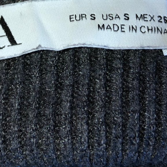 ZARA Crop Sweater - Picture 2 of 9